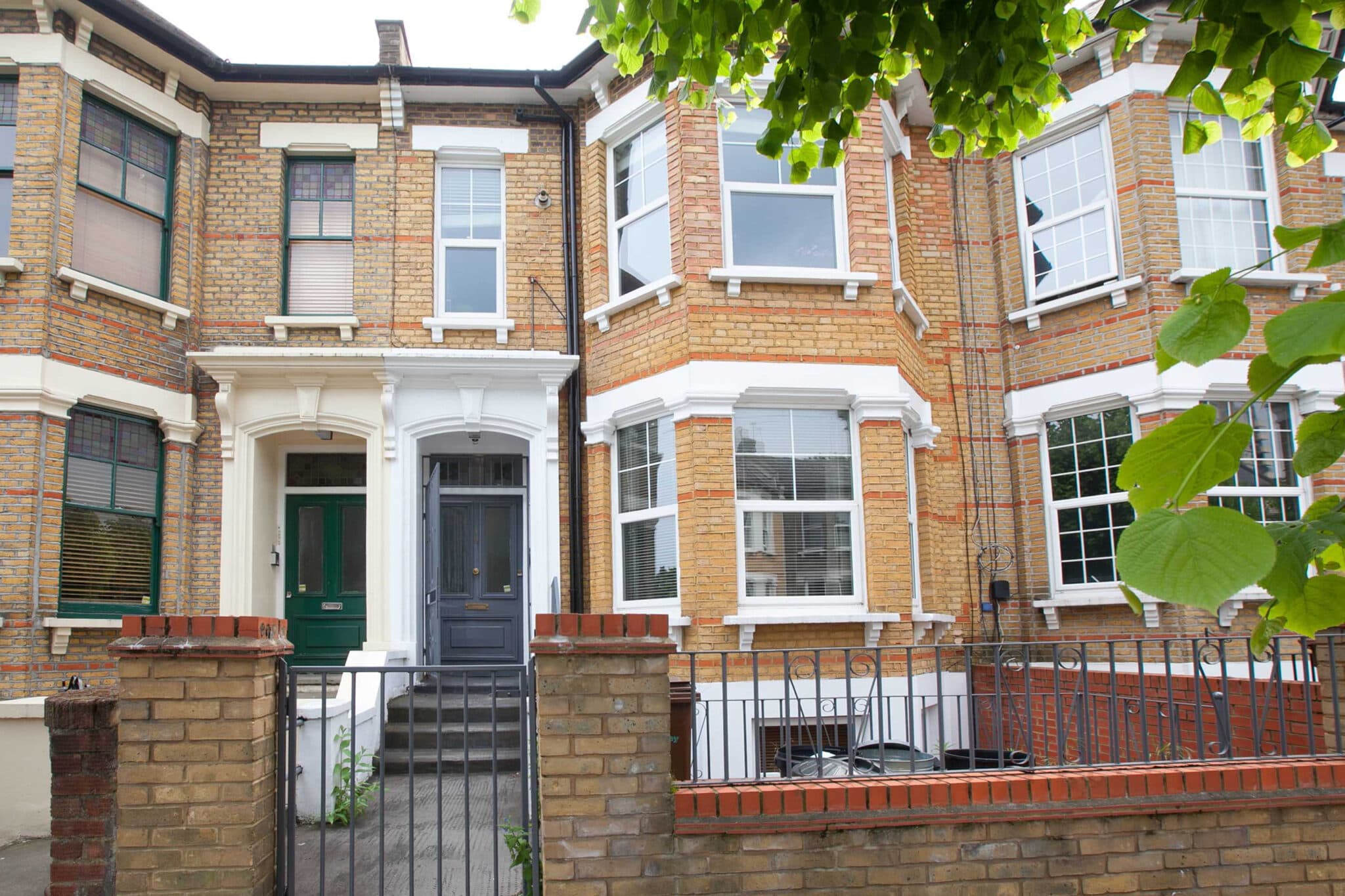 Clapton Property Guide