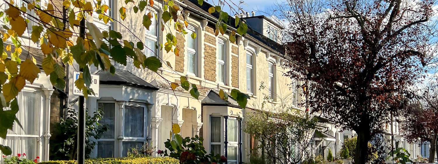 Clapton Property Guide